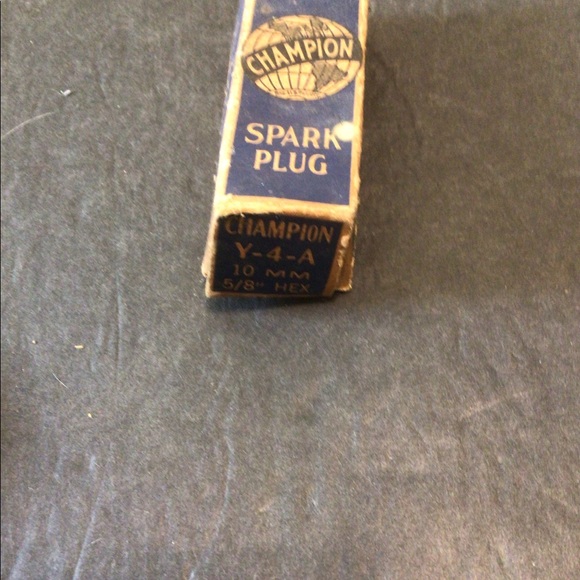 Rare 1940’s NOS Champion Chevy spark plug - Picture 4 of 6